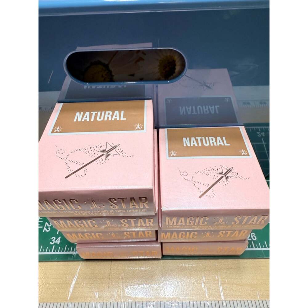 Jeffree Star Magic Star Setting Powder Natural Pink
